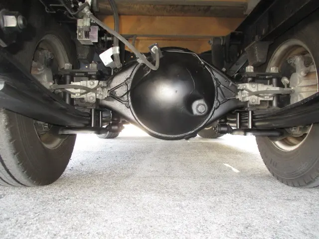 いすゞ エルフ 2RG-NJR88A(2WD)の写真25