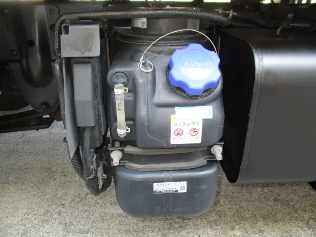 いすゞ エルフ 2RG-NJR88A(2WD)の写真30