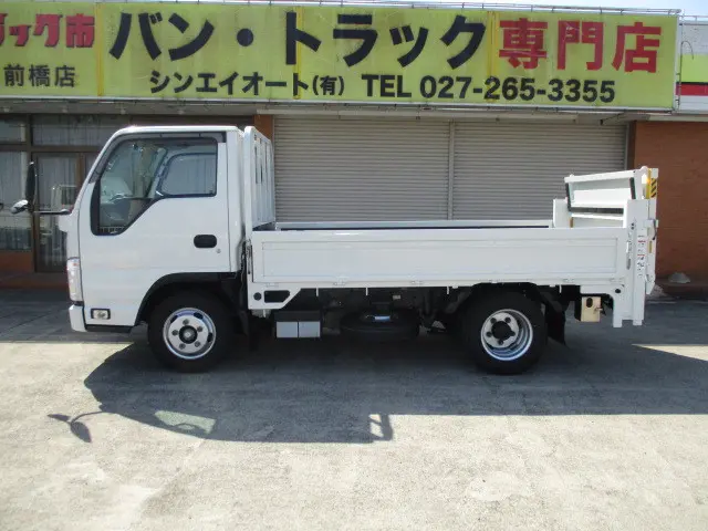 いすゞ エルフ 2RG-NJR88A(2WD)の写真33