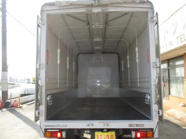 日産 アトラス SKG-TZ3F24(2WD)の写真5