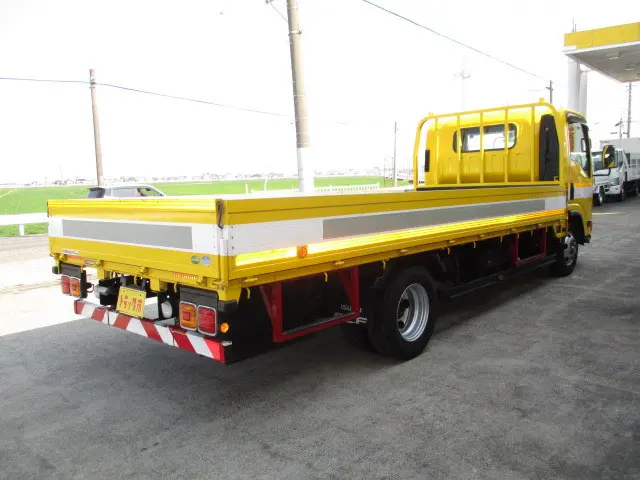 いすゞ エルフ TPG-NPR85AR(2WD)の写真2