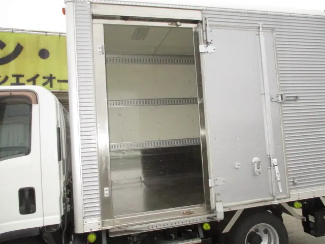 いすゞ エルフ TRG-NLS85AN(4WD)の写真16