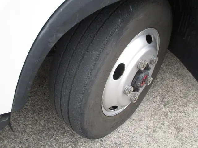 いすゞ エルフ TRG-NLS85AN(4WD)の写真28