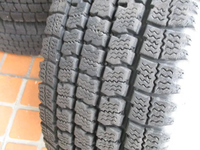 いすゞ エルフ TRG-NLS85AN(4WD)の写真31