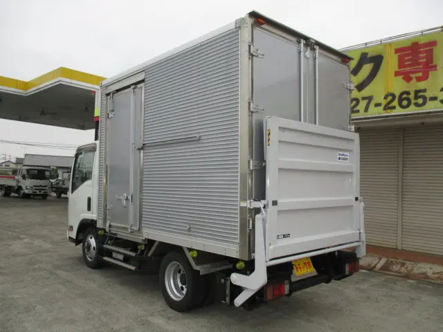 いすゞ エルフ TRG-NLS85AN(4WD)の写真42