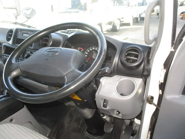日野 デュトロ TPG-XZU645M(2WD)の写真9