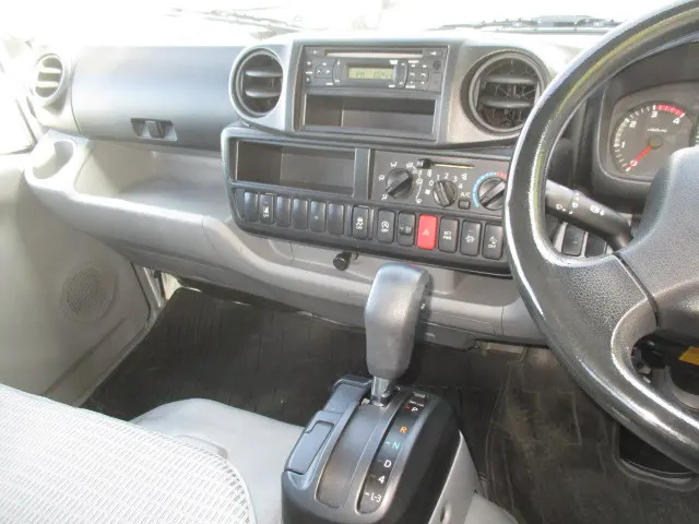 日野 デュトロ TPG-XZU645M(2WD)の写真10
