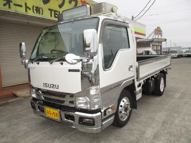 いすゞ エルフ 2RG-NJS88A(4WD)の写真1