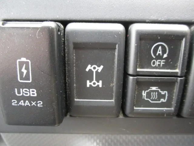 いすゞ エルフ 2RG-NJS88A(4WD)の写真11