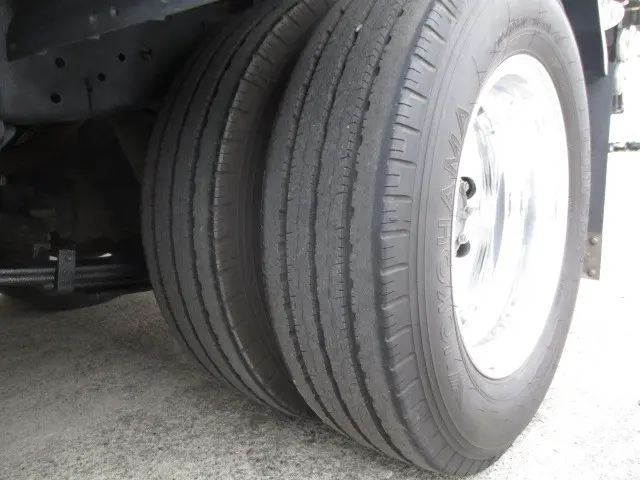 いすゞ エルフ 2RG-NJS88A(4WD)の写真15