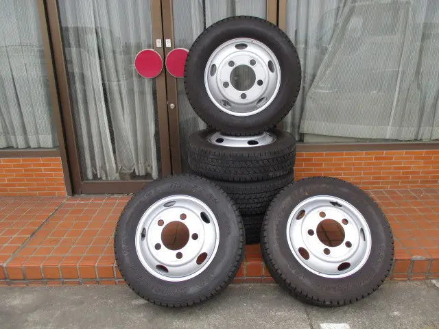 いすゞ エルフ 2RG-NJS88A(4WD)の写真17