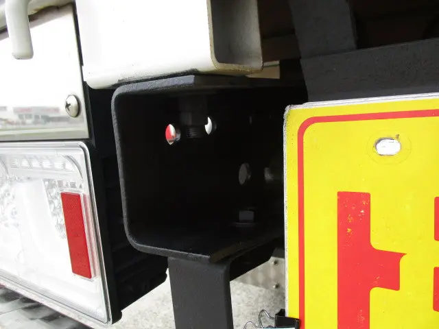 いすゞ エルフ 2RG-NJS88A(4WD)の写真21