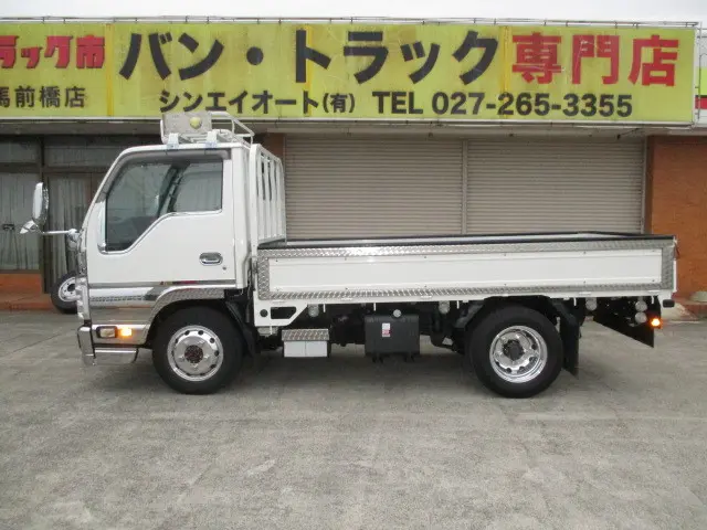 いすゞ エルフ 2RG-NJS88A(4WD)の写真30