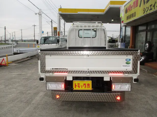 いすゞ エルフ 2RG-NJS88A(4WD)の写真32