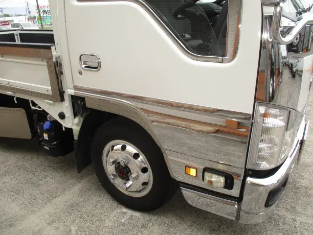 いすゞ エルフ 2RG-NJS88A(4WD)の写真36