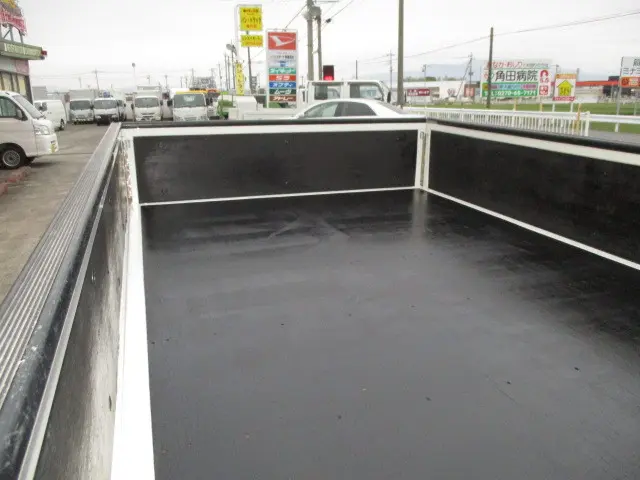 いすゞ エルフ 2RG-NJS88A(4WD)の写真39