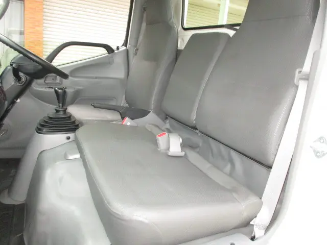 トヨタ トヨエース LDF-KDY281(4WD)の写真9