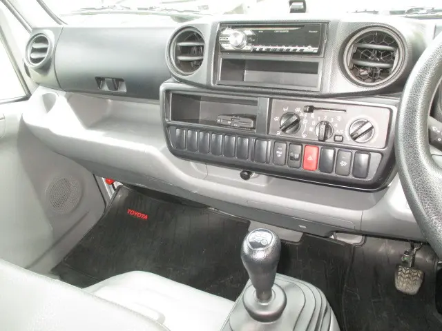 トヨタ トヨエース LDF-KDY281(4WD)の写真11