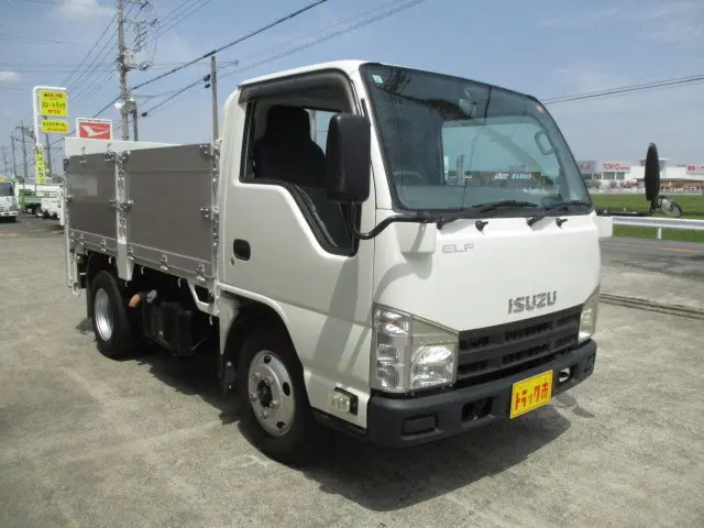 いすゞ エルフ TKG-NKR85A(2WD)の写真29