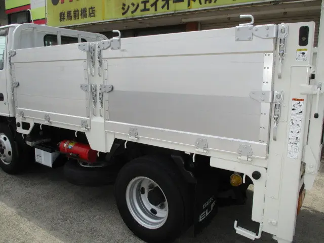 いすゞ エルフ TKG-NKR85A(2WD)の写真35