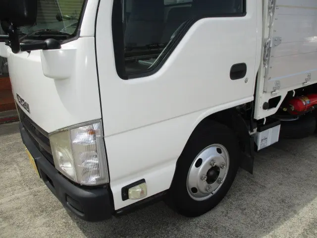 いすゞ エルフ TKG-NKR85A(2WD)の写真36