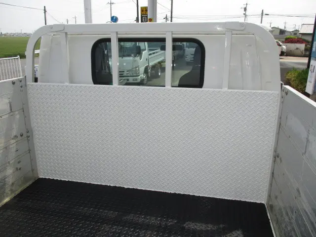 いすゞ エルフ TKG-NKR85A(2WD)の写真38