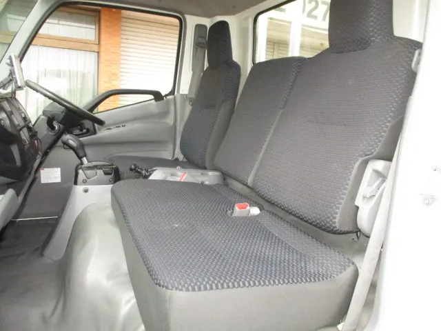 トヨタ ダイナ 2RG-XZU712(2WD)の写真8