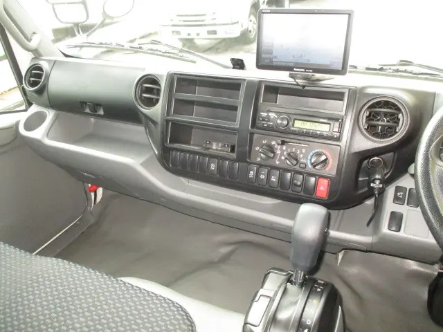 トヨタ ダイナ 2RG-XZU712(2WD)の写真10