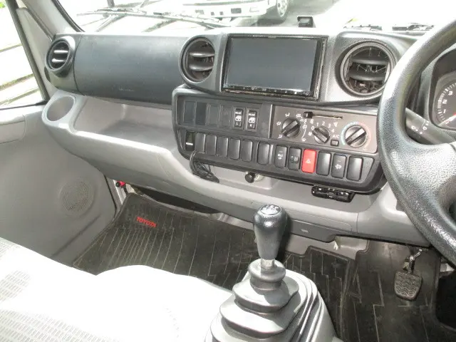 トヨタ ダイナ LDF-KDY281(4WD)の写真12