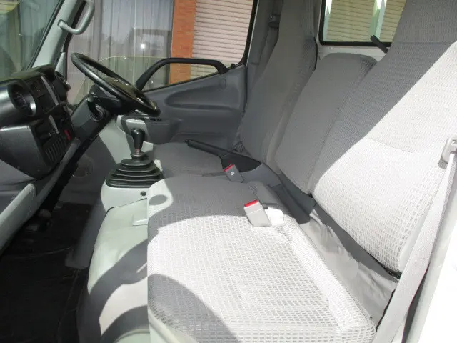 トヨタ ダイナ LDF-KDY281(4WD)の写真8