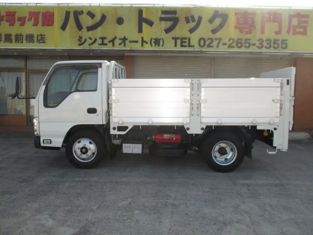 いすゞ エルフ TKG-NKR85A(2WD)の写真30