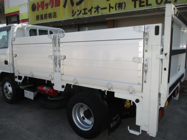 いすゞ エルフ TKG-NKR85A(2WD)の写真34