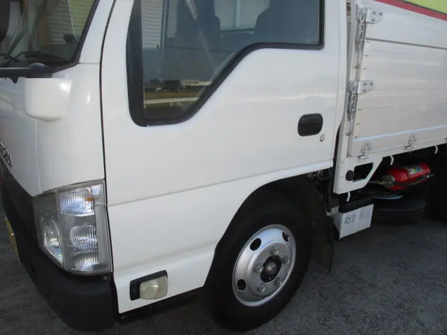 いすゞ エルフ TKG-NKR85A(2WD)の写真35