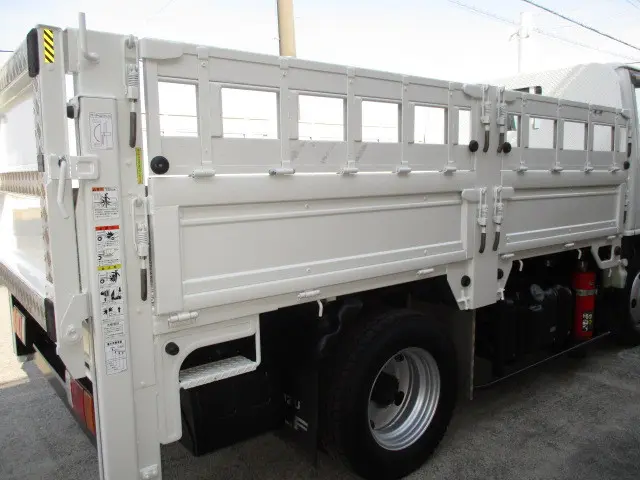 いすゞ エルフ TRG-NKR85A(2WD)の写真36