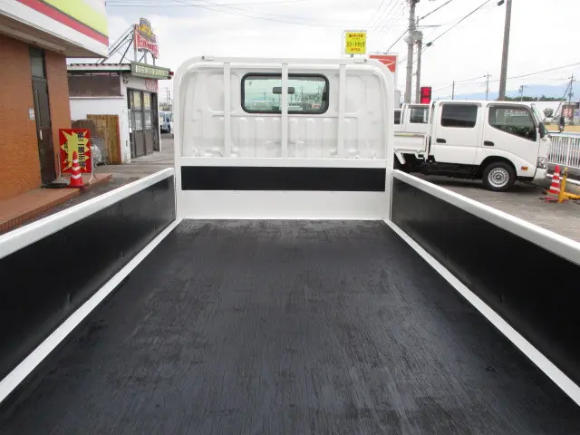 トヨタ ダイナ LDF-KDY281(4WD)の写真3