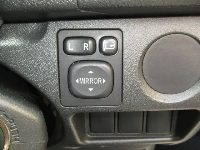 トヨタ ハイエースレジアス QDF-GDH206V(4WD)の写真18