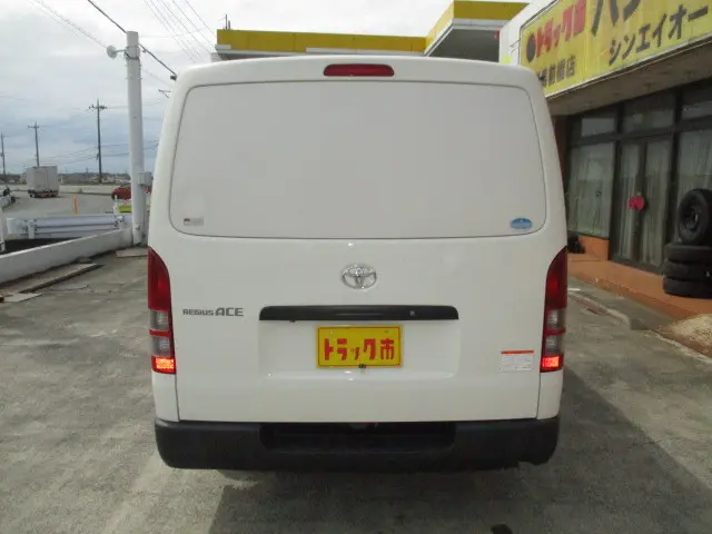 トヨタ ハイエースレジアス QDF-GDH206V(4WD)の写真35