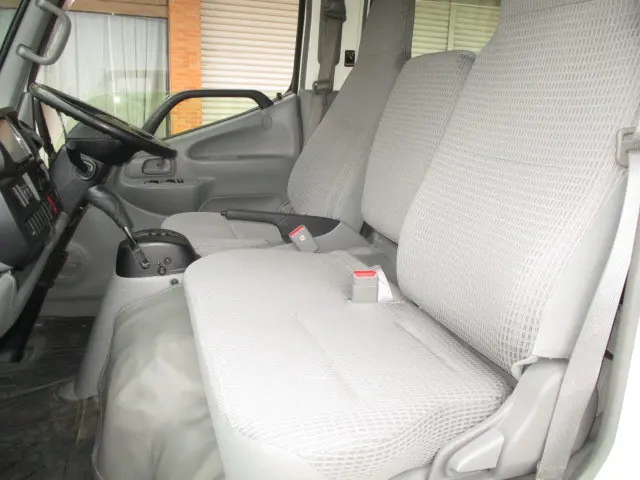 トヨタ ダイナ LDF-KDY281(4WD)の写真8