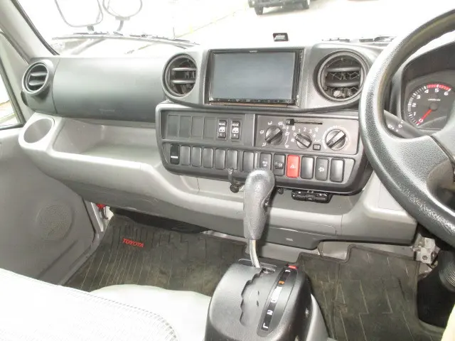 トヨタ ダイナ LDF-KDY281(4WD)の写真12