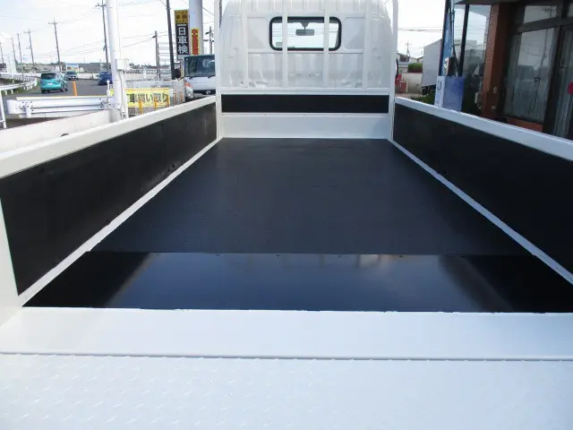トヨタ ダイナ TKG-XZC645(2WD)の写真3
