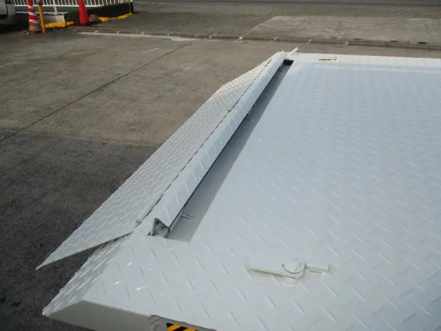 トヨタ ダイナ TKG-XZC645(2WD)の写真7