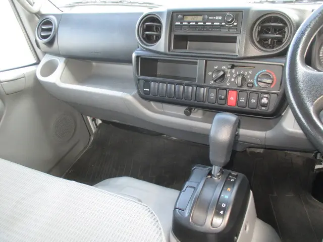 トヨタ ダイナ TKG-XZC645(2WD)の写真15
