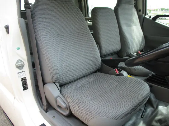 トヨタ ダイナ LDF-KDY281(4WD)の写真8