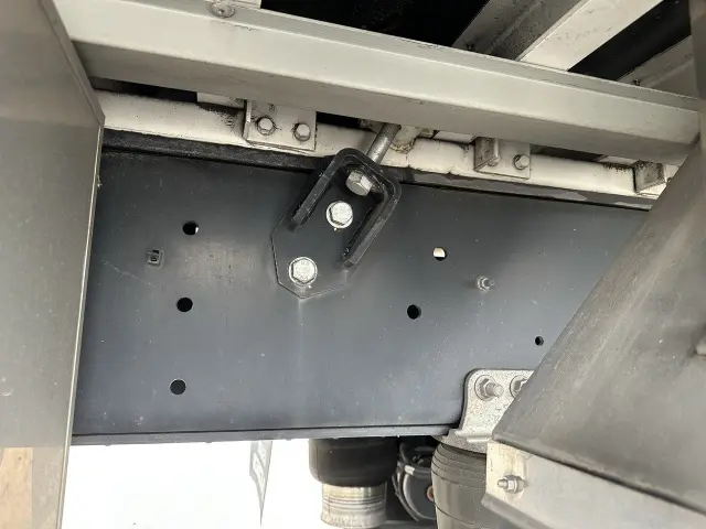 いすゞ ギガ 2PG-CYJ77Cの写真31