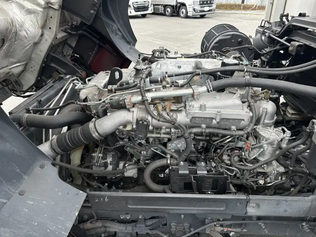 いすゞ ギガ 2PG-CYJ77Cの写真25