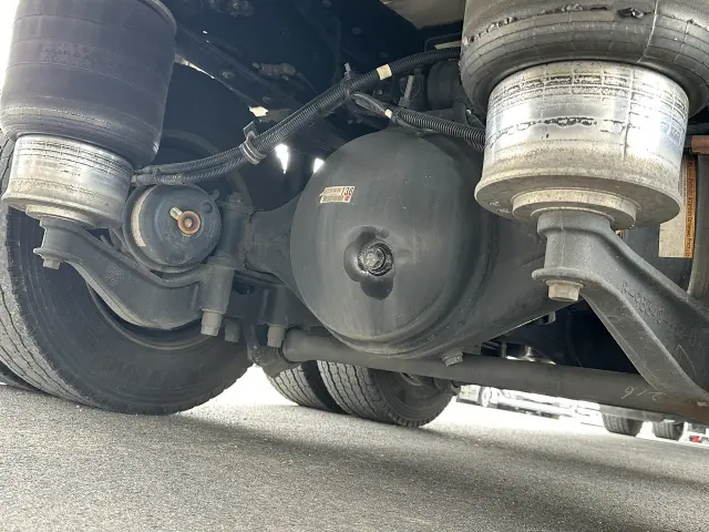 いすゞ ギガ 2PG-CYJ77Cの写真27