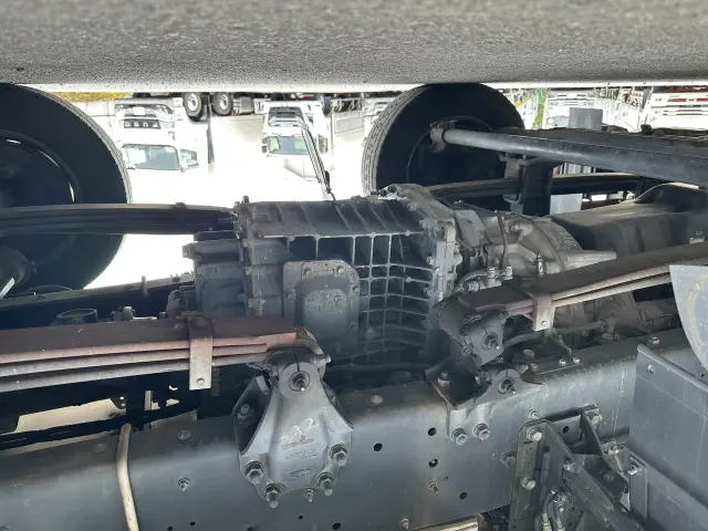 いすゞ ギガ 2PG-CYJ77Cの写真28