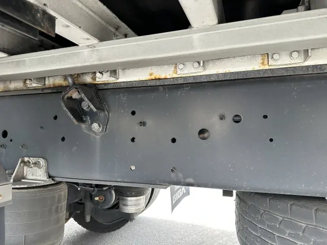 いすゞ ギガ 2PG-CYJ77Cの写真30