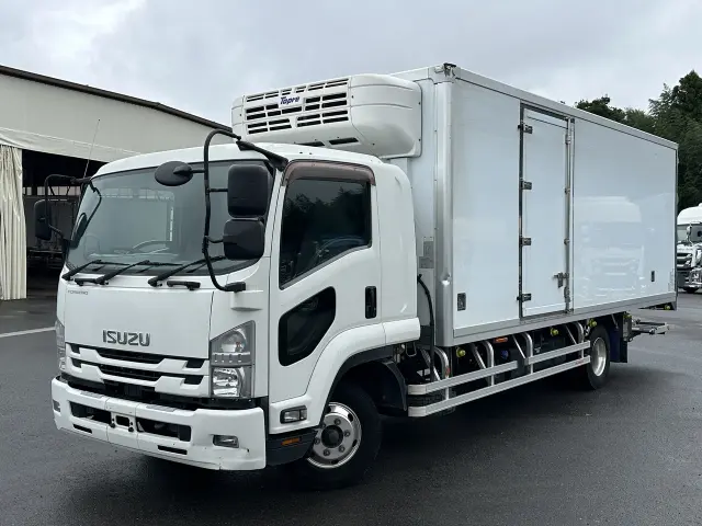 いすゞ フォワード 2PG-FRR90T2の写真1