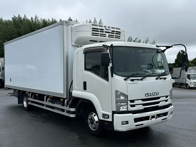 いすゞ フォワード 2PG-FRR90T2の写真8
